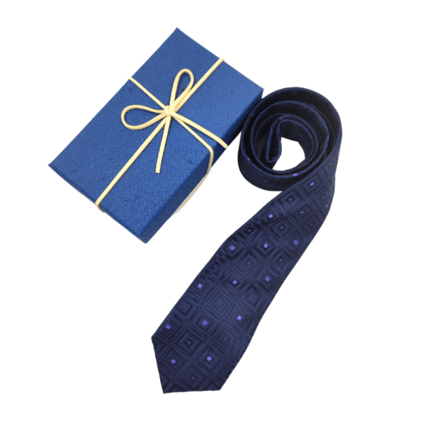 Γραβάτα σκούρο μπλε με τετράγωνο σχέδιο