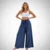 Ψηλόμεσο loose fit τζιν παντελόνι με extra wide γραμμή και αέρινη εφαρμογή που χαρίζει κομψότητα και άνεση όλη μέρα.