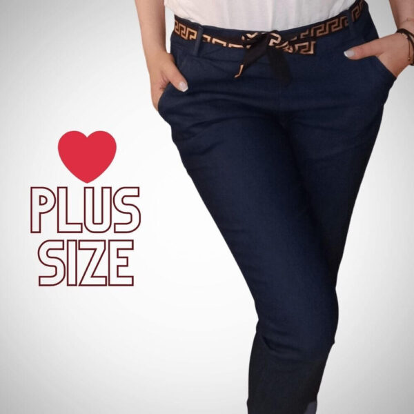 Plus Size - Σκούρο μπλε παντελόνι με υφασμάτινη ζώνη