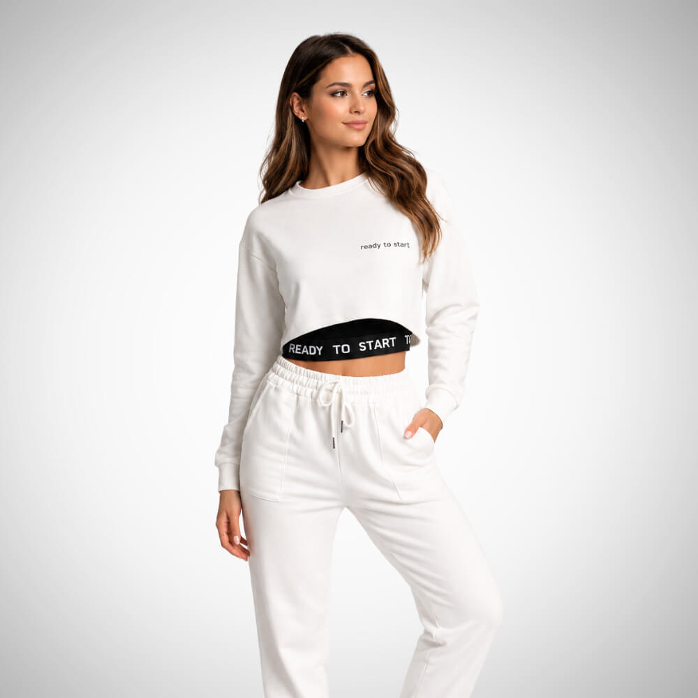 Γυναικεία λευκή μπλούζα crop με μαύρη φάσα Ready to Start – Suga Style