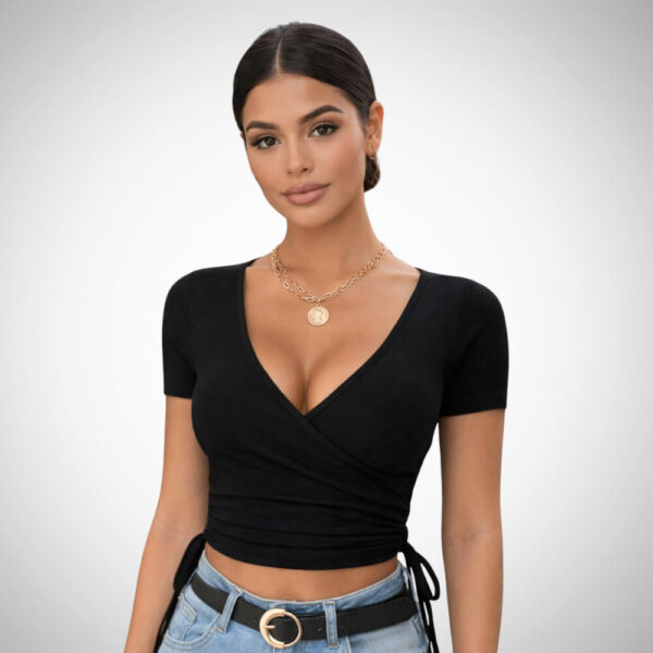 Μαύρο κρουαζέ τοπ Suga Style με κοντό μανίκι και V ντεκολτέ, one size έως L