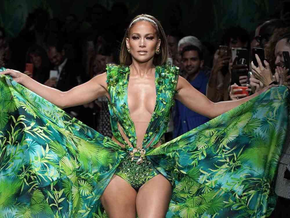 10 styling poy latreyei i jennifer lopez