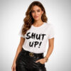 Λευκό T-shirt Suga Style με μαύρο τύπωμα “SHUT UP!” μπροστά, κοντό μανίκι (S/M – L/XL)