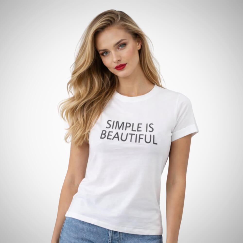 Λευκή μπλούζα Suga Style με print “SIMPLE IS BEAUTIFUL”, κλασικό κόψιμο και casual στυλ (one size)