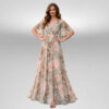 Ρομαντικό μάξι φόρεμα με floral print σε φυστικί βάση και φαρδιά μανίκια τύπου κάπα