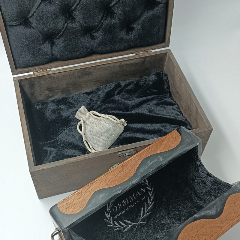 demman-artbag-black-xeiropoiiti-xylini-tsanta-limited-edition