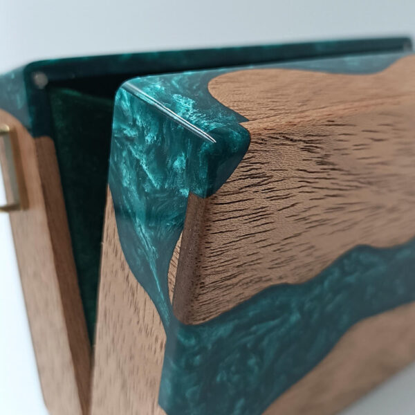 demman artbag tsanta apo fysiko xylo prasino suga style