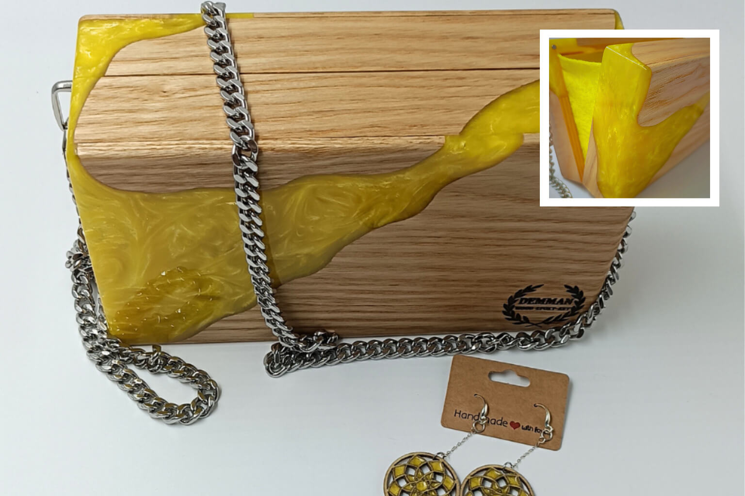 Demman Artbag presented in premium wooden gift box with velvet-like lining and linen pouch