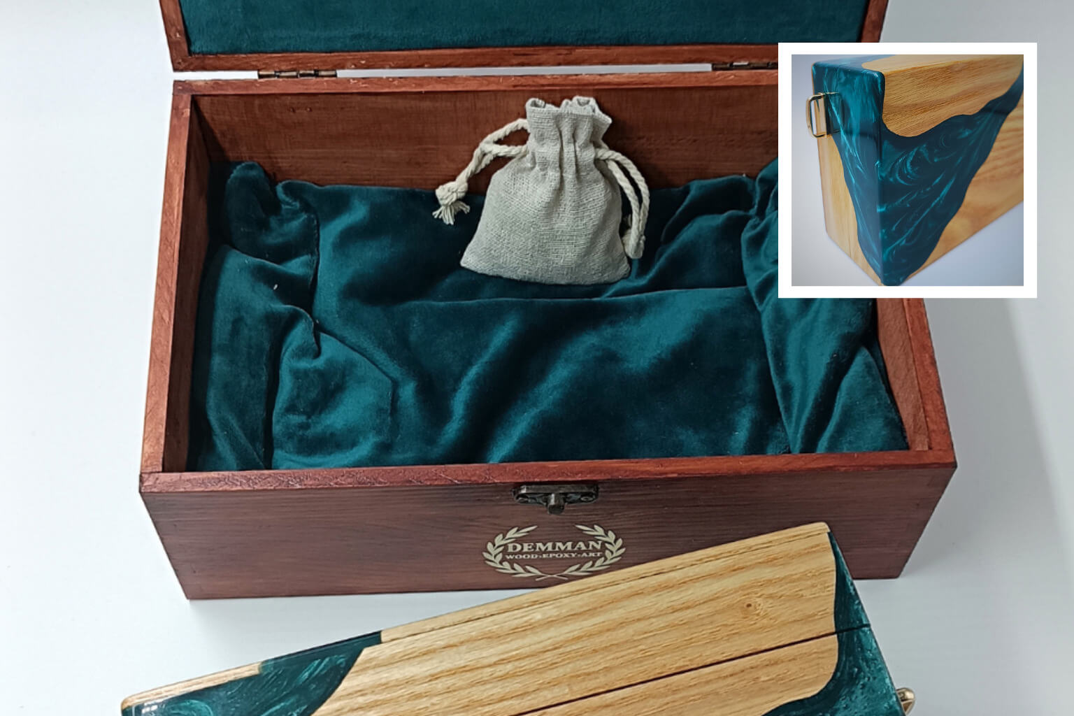 Demman handmade wooden bag in cypress green luxury design