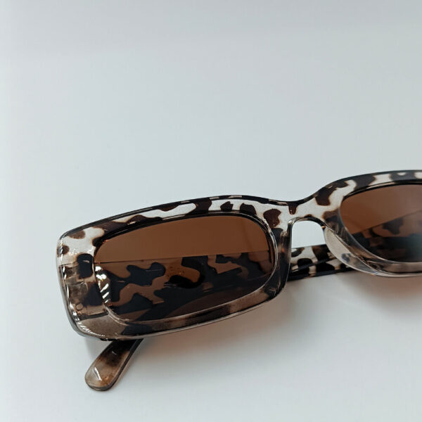 γυναικεία γυαλιά ηλίου με καφέ φακό animal print