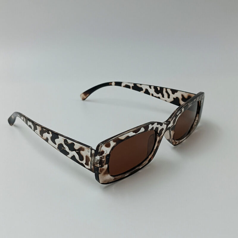 γυναικεία γυαλιά ηλίου σε animal print