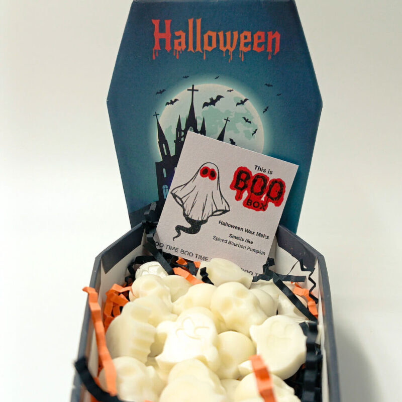 Θεματικό κουτί Boo Box σε σχήμα φέρετρου για Halloween με spooky wax melts