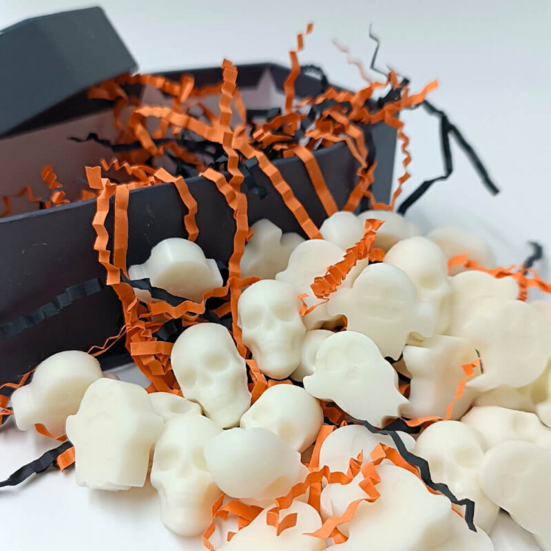 Θεματικό κουτί Boo Box σε σχήμα φέρετρου για Halloween με spooky λιχουδιές