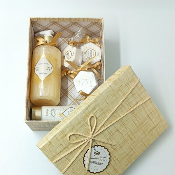 Σετ δώρου Frosted Vanilla: σαπούνι χεριών 290 ml, κρέμα χεριών & νυχιών 60 ml, 3 Bath Fizzer 40 gr