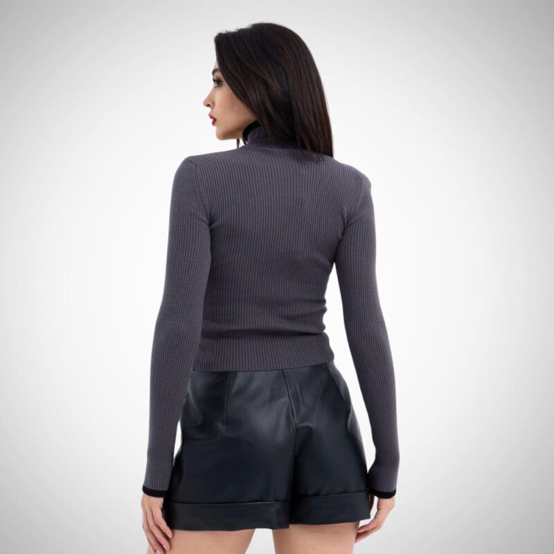 ελαστική μπλούζα ζιβάγκο casual look