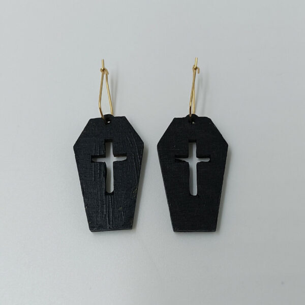 Χειροποίητα ξύλινα σκουλαρίκια gothic φέρετρο