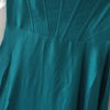 γυναικείο βραδινό φόρεμα σμαραγδί σατέν με άνοιγμα στο πλάι