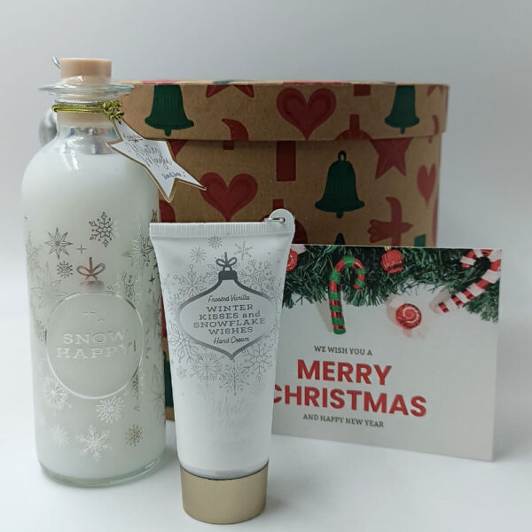 Σετ δώρου Winter Magic Accentra με αφρόλουτρο και κρέμα χεριών σε γιορτινό κουτί