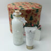 Χριστουγεννιάτικο gift set Frosted Vanilla Accentra με μπάλα-στολίδι και γούρι χιονονιφάδα