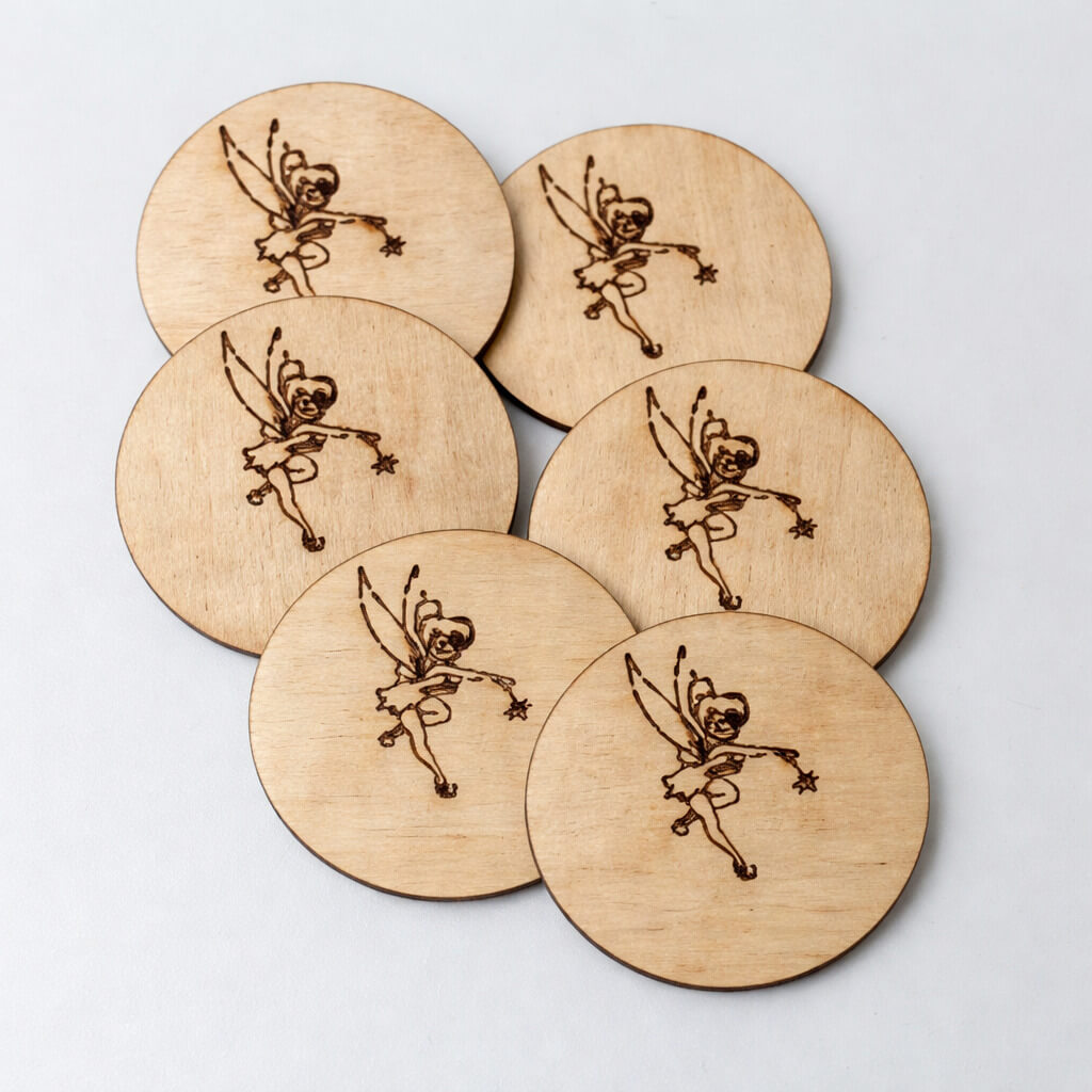 Ξύλινο μαγνητάκι με νεράιδα Tinker Bell