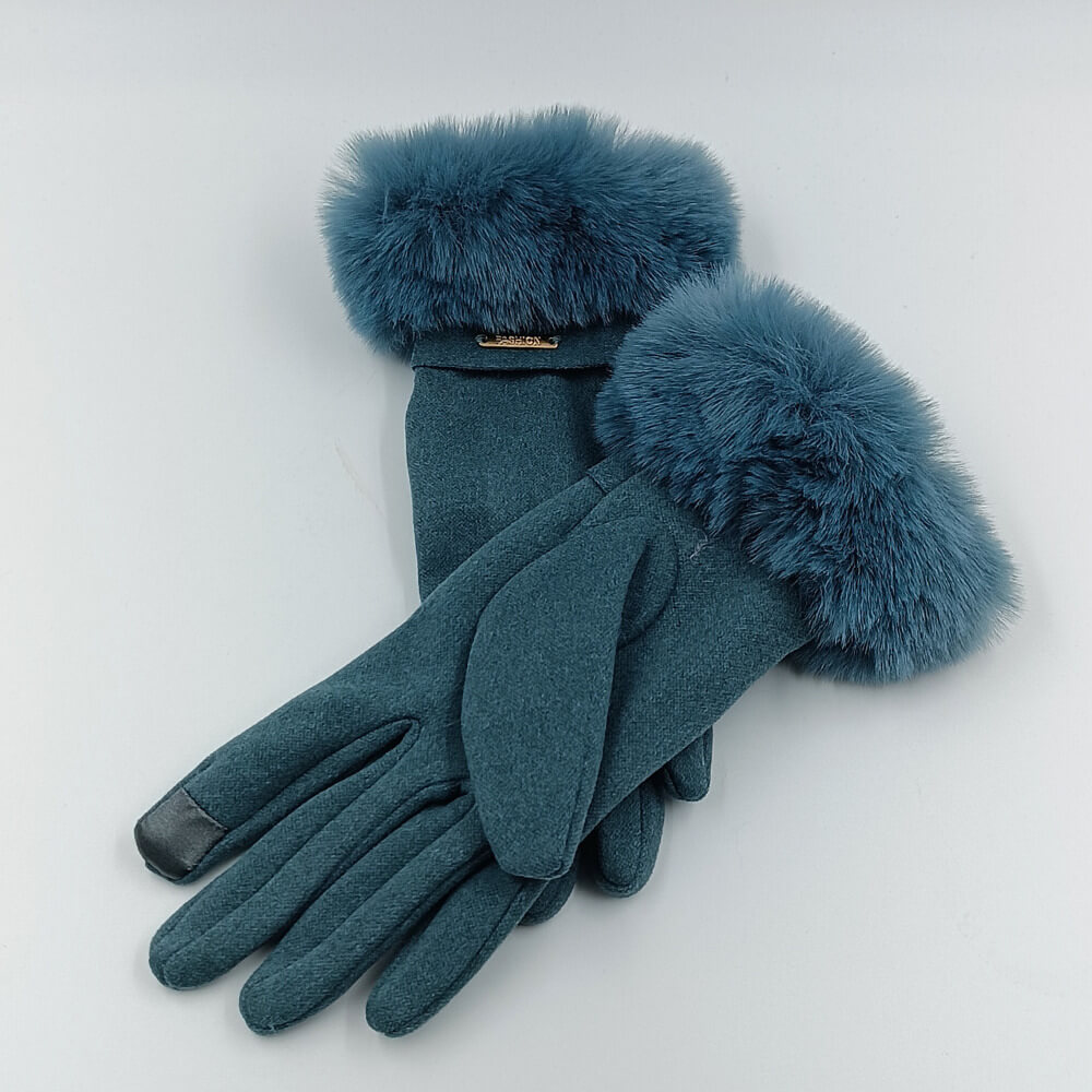 Γυναικεία γάντια suede με γούνινη μανσέτα σε κομψό χειμερινό στυλ