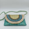 Τιρκουάζ clutch τσάντα με διακόσμηση από χάντρες και boho λεπτομέρειες