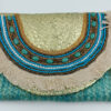Τιρκουάζ clutch τσάντα με διακόσμηση από χάντρες και boho λεπτομέρειες