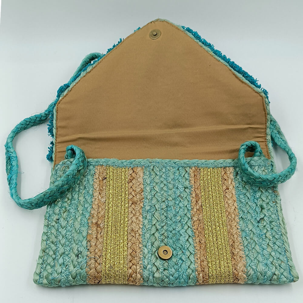 Ψάθινο τσαντάκι φάκελος τυρκουάζ με χάντρες και χρυσές λεπτομέρειες