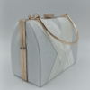 Λευκό βραδινό clutch με χρυσό μεταλλικό χερούλι – Suga Style
