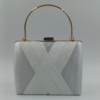 Γυναικείο λευκό clutch τσαντάκι με χρυσή αλυσίδα – Suga Style