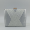 Λευκό βραδινό clutch με χρυσό μεταλλικό χερούλι – Suga Style