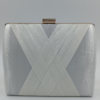 Γυναικείο λευκό clutch τσαντάκι με χρυσή αλυσίδα – Suga Style