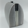 Ασημί clutch τσαντάκι χειρός με μεταλλικό χερούλι για βραδινές εμφανίσεις