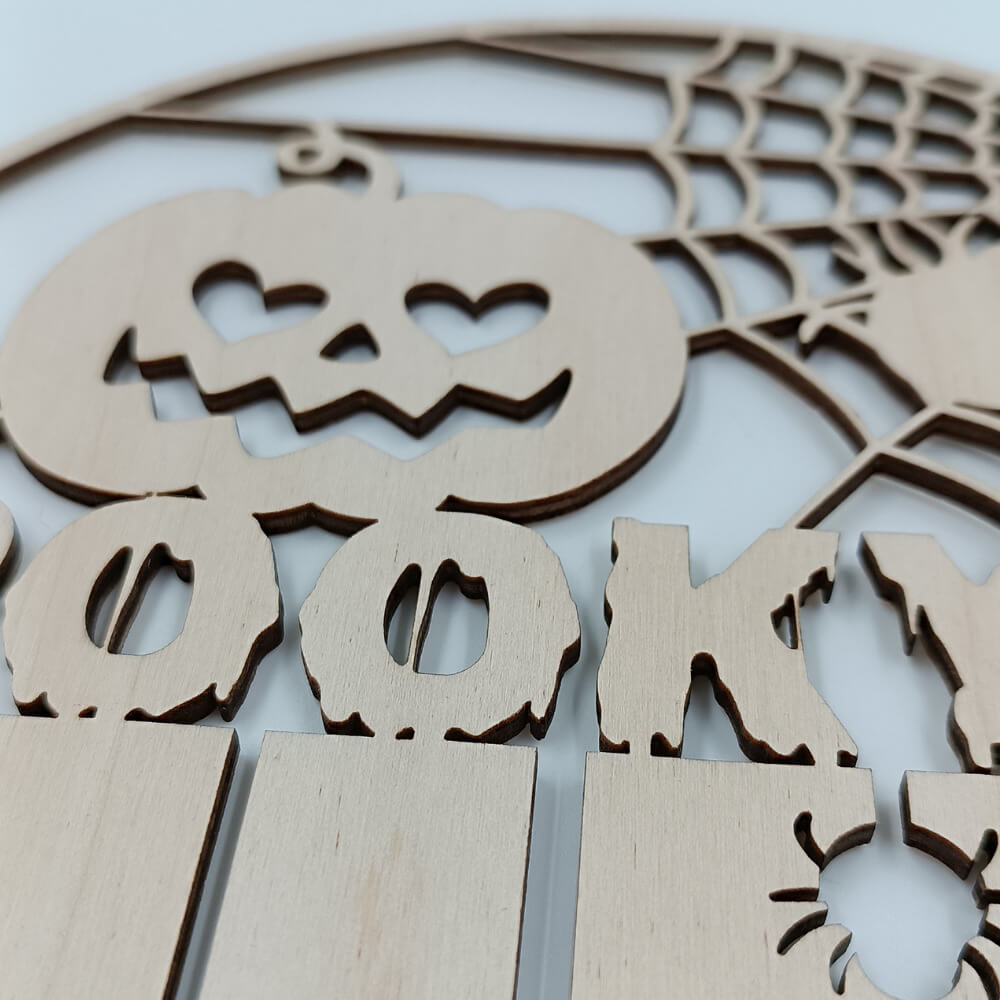 Ξύλινο διακοσμητικό Halloween με αράχνες και ιστούς
