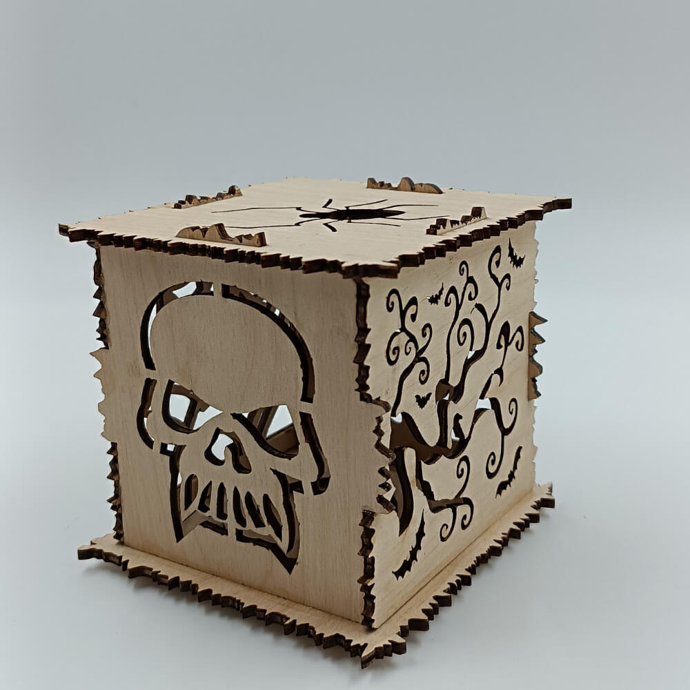 Halloween ξύλινη βάση για ρεσώ με spooky αισθητική