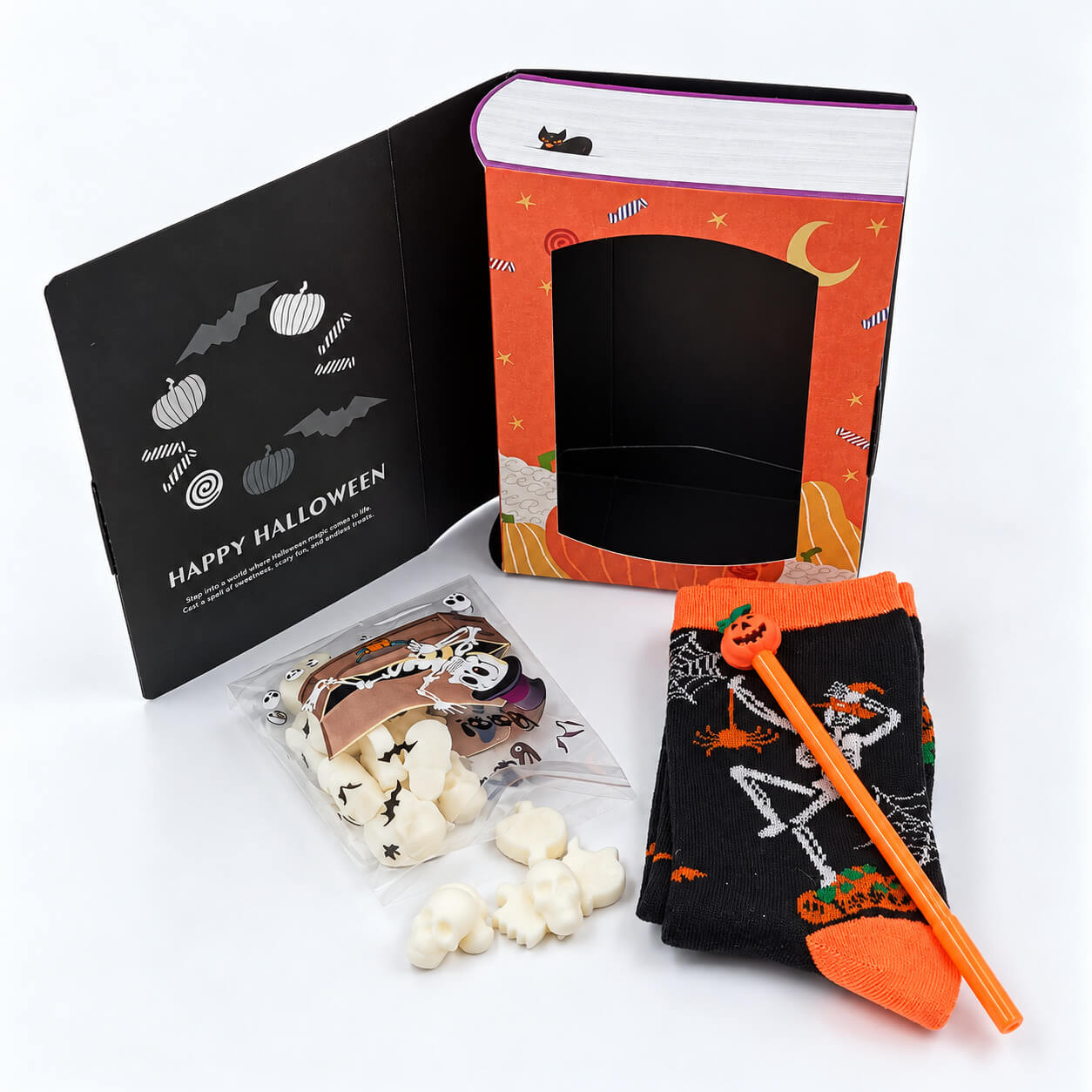 Σετ δώρου Halloween με μαύρες κάλτσες, αρωματικά wax melts και κουτί βιβλίο